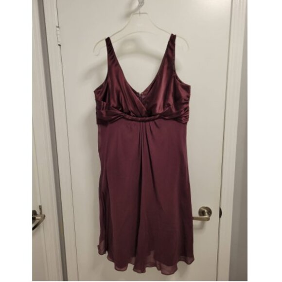 Burgundy Jones New York occasion empire waist dress size 16, worn once - Picture 1 of 7